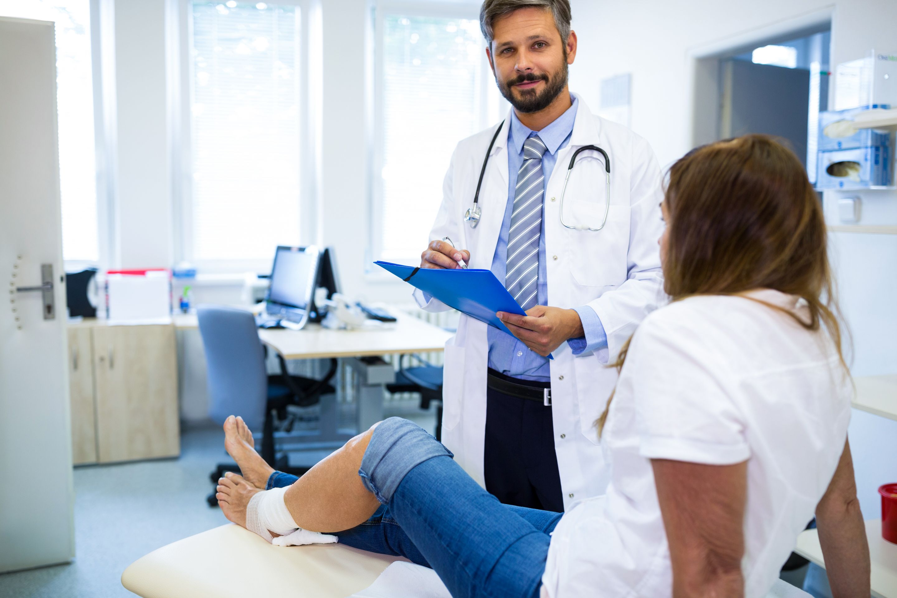 consulta-con-medico-ortopedista-en-saltillo.jpg