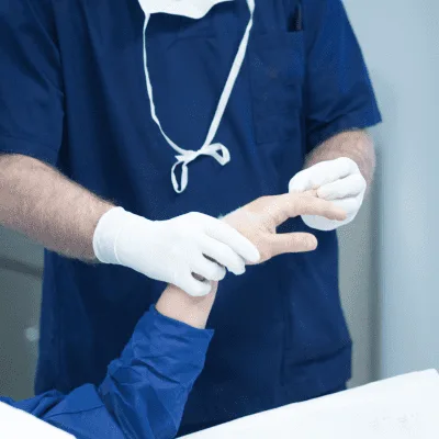 ¿Qué especialista trata el dolor de espalda?